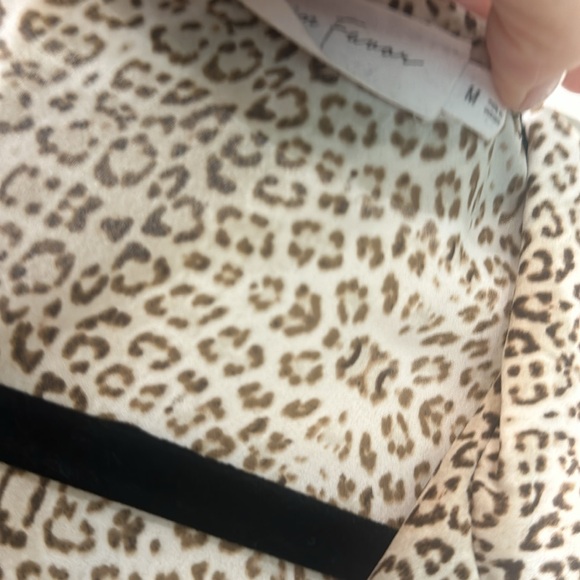 Leopard Print Blouse - Picture 5 of 6